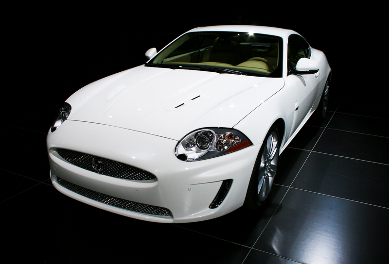 Illustration for article titled 2010 Jaguar XKR Revealed With 510 HP